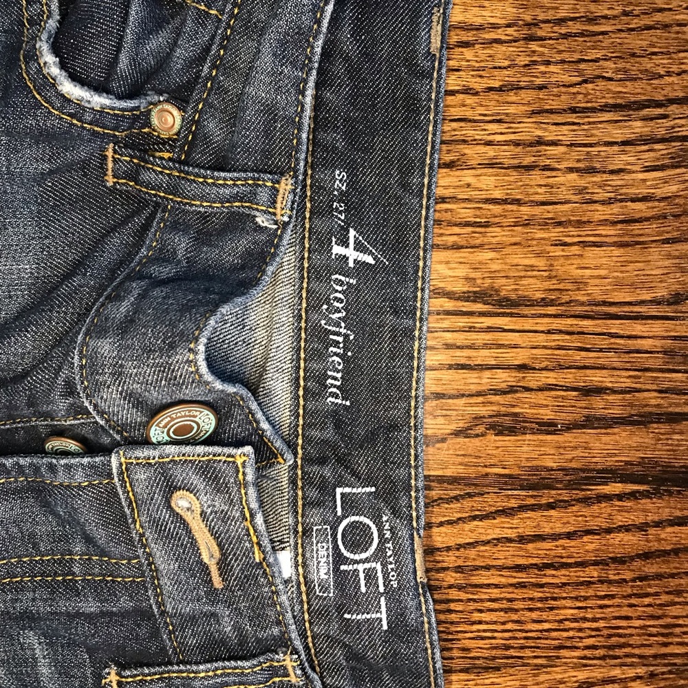 LOFT distressed boyfriend jeans size 4 - Picture 2 of 3